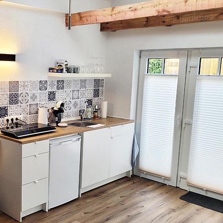 Modernes 1-Zimmer-Apartment Mit Galerie-Schlafkoje Im Skandinavischen Stil Ostenfeld  Buitenkant foto